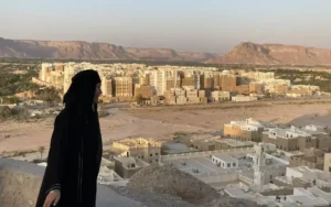 travpholer shibam yemen