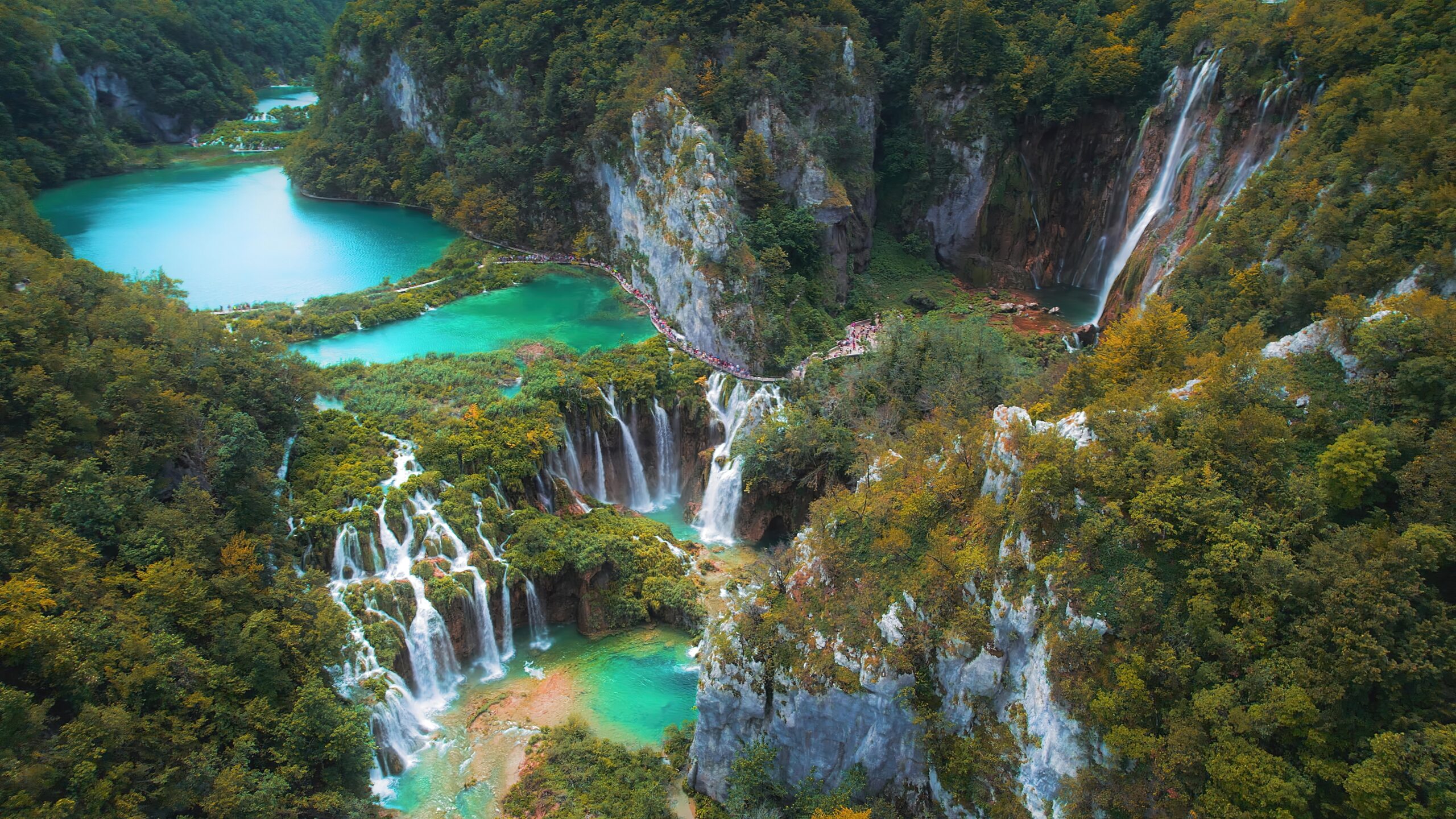 十六湖國家公園（Plitvice Lakes）