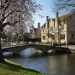 波頓鎮 (Bourton-on-the-Water)